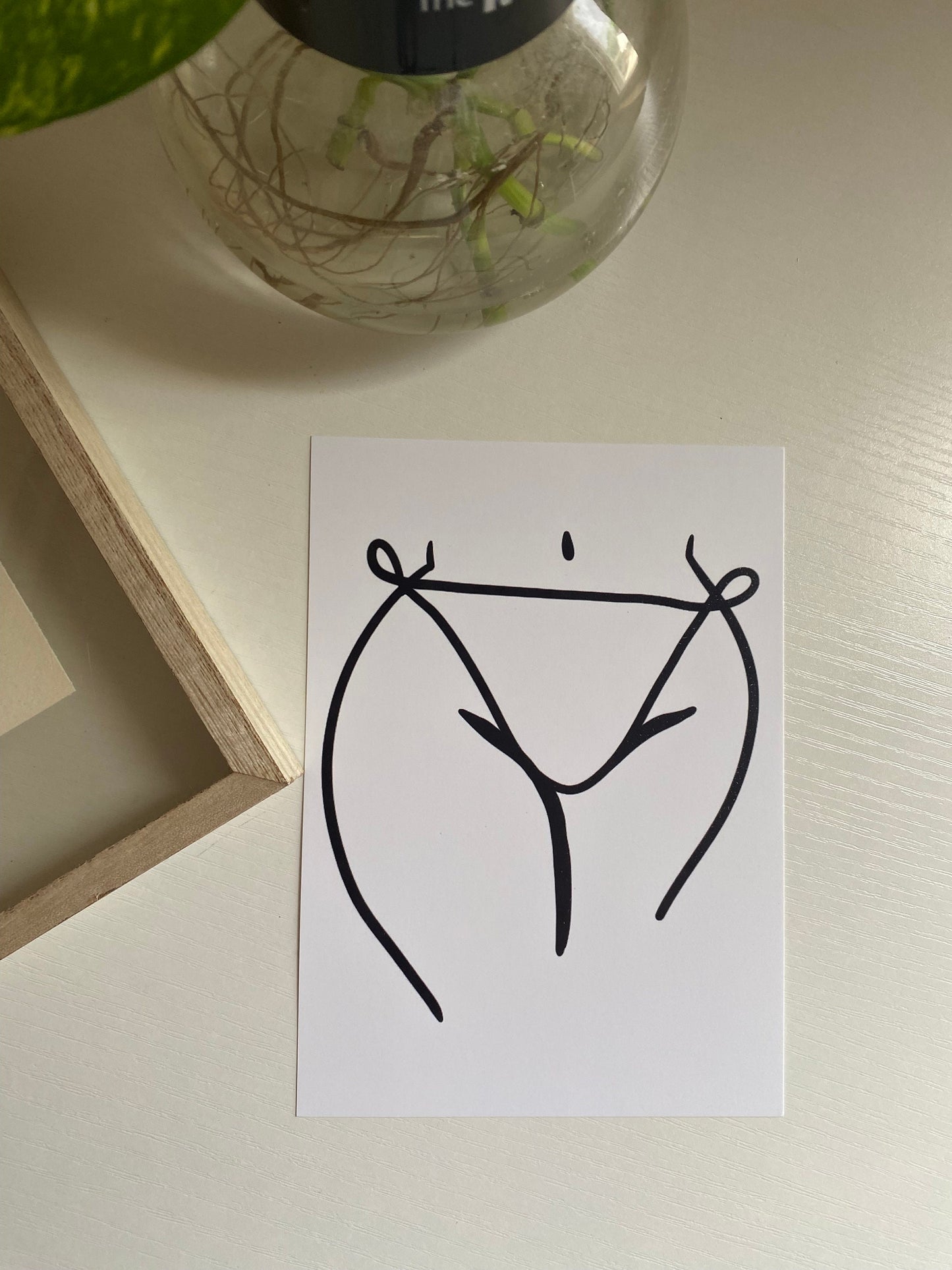 Bathroom art print, Sexy hips print, Minimalist woman drawing print, woman line drawing, gallery wall art, sophisticated abstract art